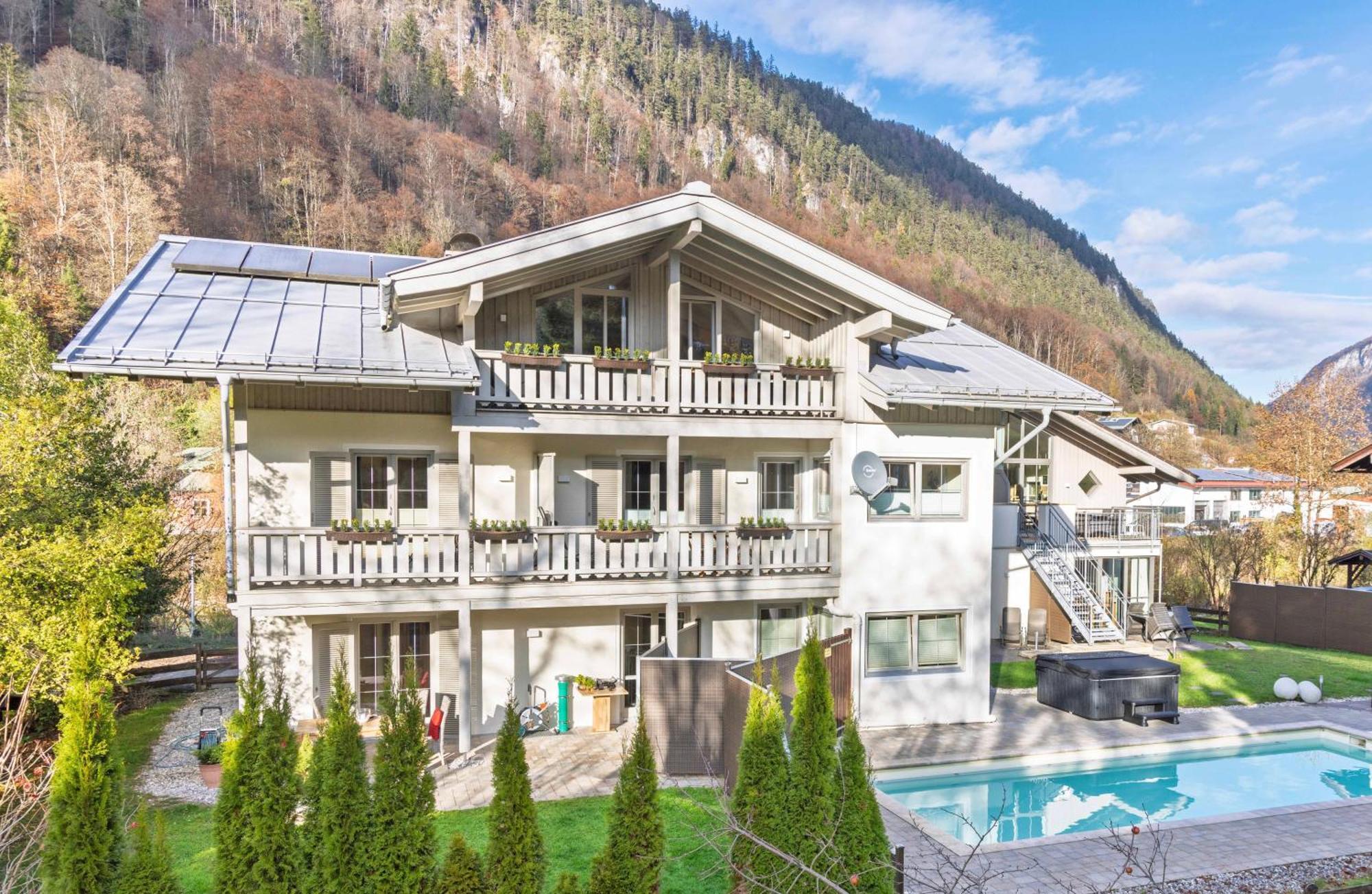 Ferienparadies Alpengluhn Aparthotel Berchtesgaden